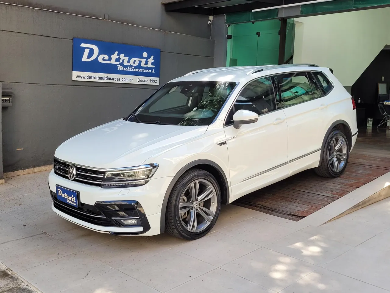 VOLKSWAGEN TIGUAN 2.0 350 TSI GASOLINA ALLSPACE R-LINE 4MOTION DSG