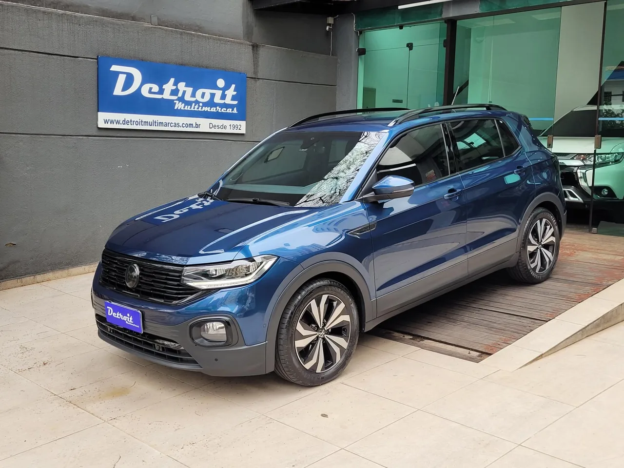 VOLKSWAGEN T-CROSS 1.4 250 TSI TOTAL FLEX HIGHLINE AUTOMÁTICO