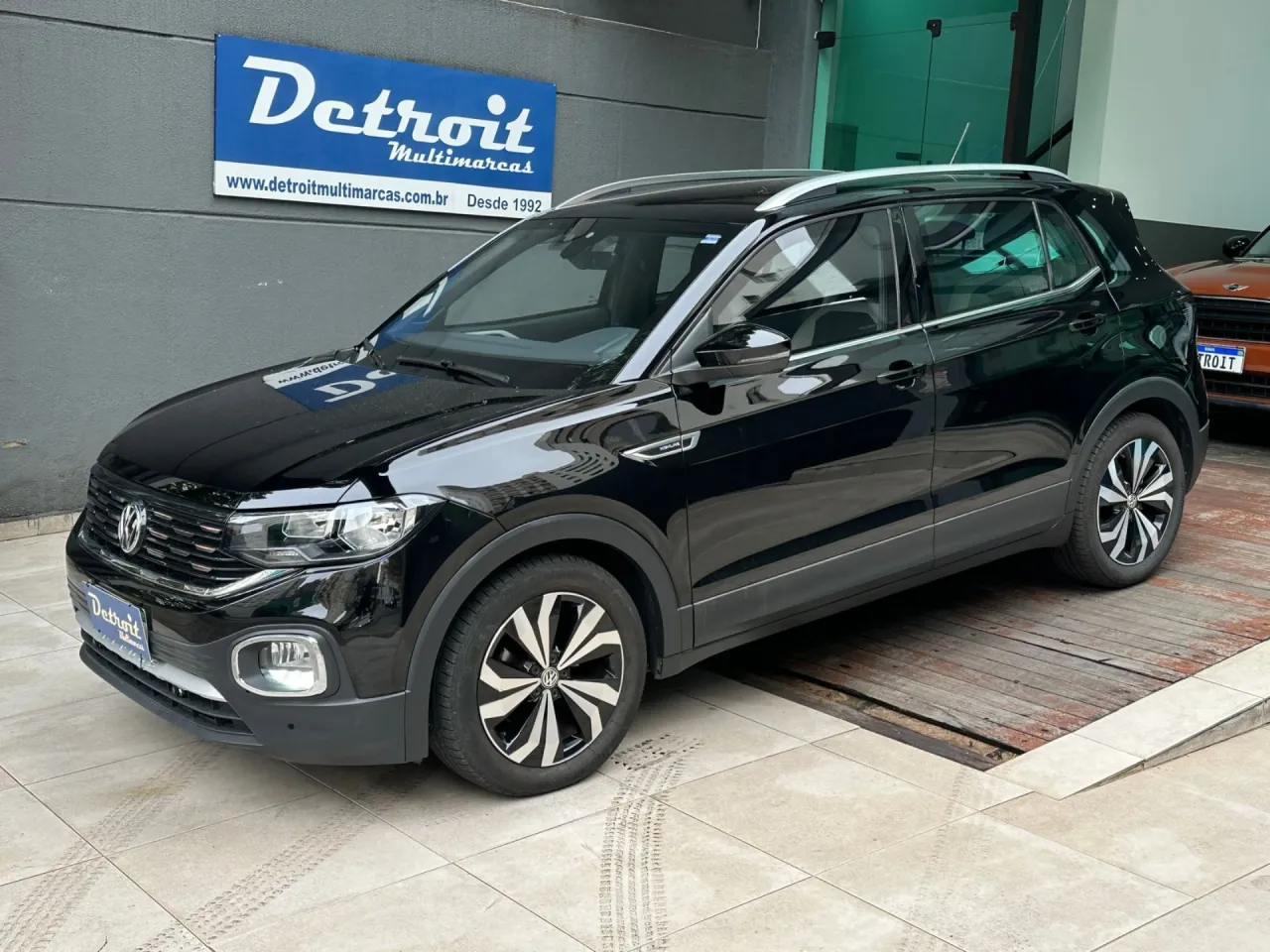 VOLKSWAGEN T-CROSS 1.4 250 TSI TOTAL FLEX HIGHLINE AUTOMÁTICO